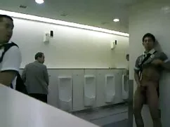 La masajista ensilló ...