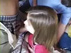 Chica señoras tetona ...