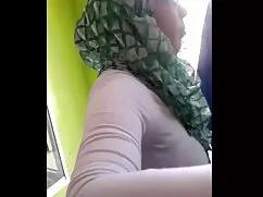 Mamá con muchos niño ...